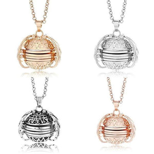 (Postbalance sale today with the 50% discount!) Expanding photographic medallion - free shipping worldwide.